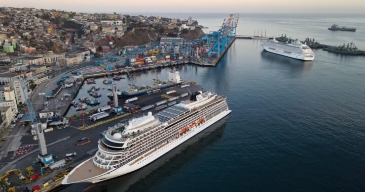 Valparaíso deslumbra en la feria de cruceros Seatrade 2025 en Miami