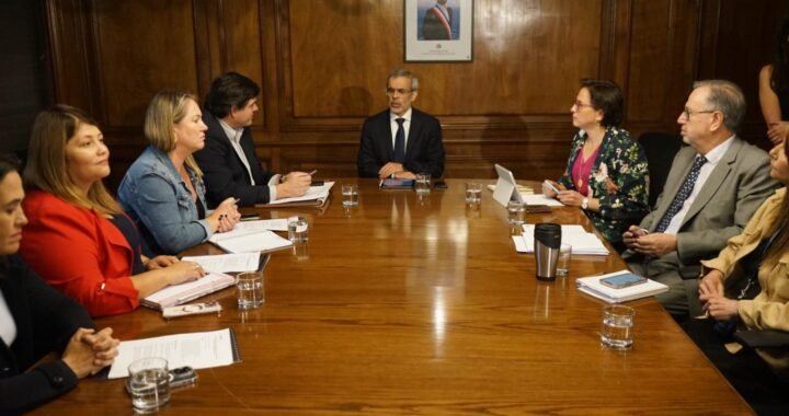Alcaldes de Papudo y Zapallar exigen más eficiencia en estrategias de seguridad al nuevo ministro